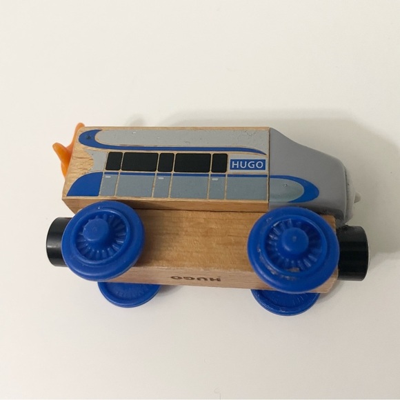 Thomas & Friends Wooden Hugo Train - Picture 11 of 13